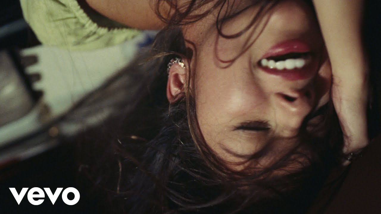 Olivia Rodrigo – drivers license (Official Video)